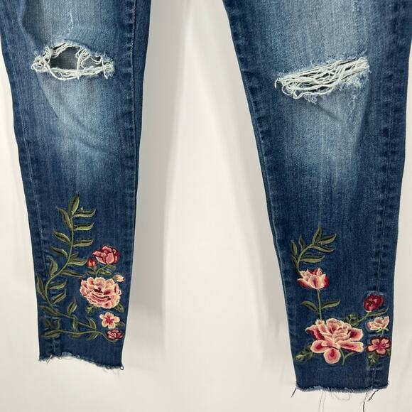 Driftwood Mid-Rise Jackie Floral Embroidered Skinny Jeans - Picture 4 of 7